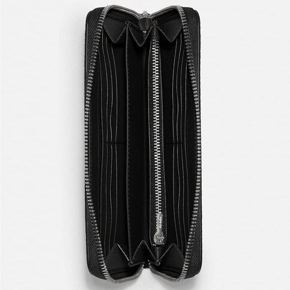 *SOLD* Coach Wallet: Long Zip Around Wallet In Signature Canvas - Picture 2 of 3